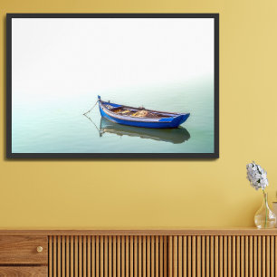Altes Aiola Boot. Kleines Ruderboot in Seixal Bay. Fotodruck