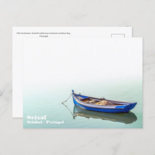 Altes Aiola Boot. Kleines Ruderboot in Seixal Bay. Postkarte