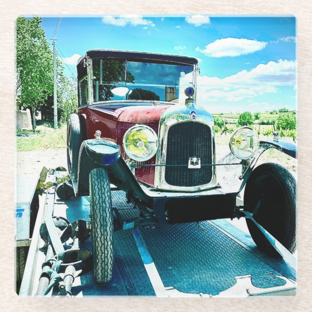Altes Citroen Auto auf einem Anhänger in Frankreic Glasuntersetzer (Vorderseite)