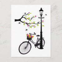 Altes Fahrrad mit Lampe, Blume Korb, Vögel, Baum