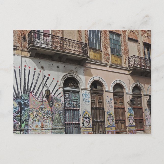 Altes Gebäude mit Balkon Graffiti & Doors Postkarte (Vorderseite)