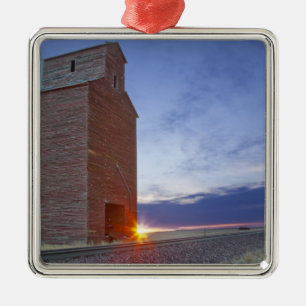 Altes Getreidespeicher bei Collins Montana bei Son Ornament Aus Metall