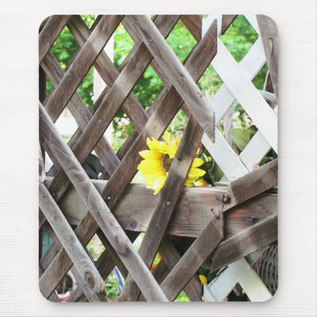 Altes Gitter und Blume von Djoneill Mousepad (Vorne)