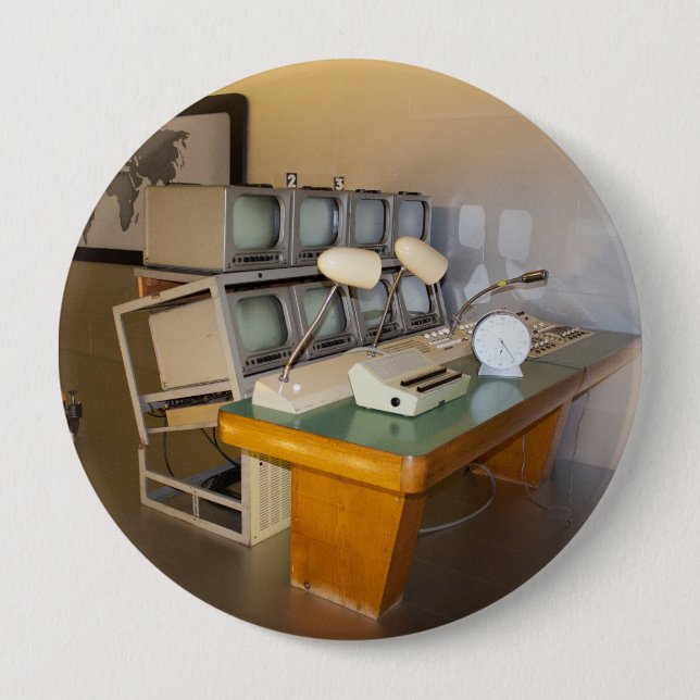 altes historisches Fernsehstudio Button (Vorderseite)