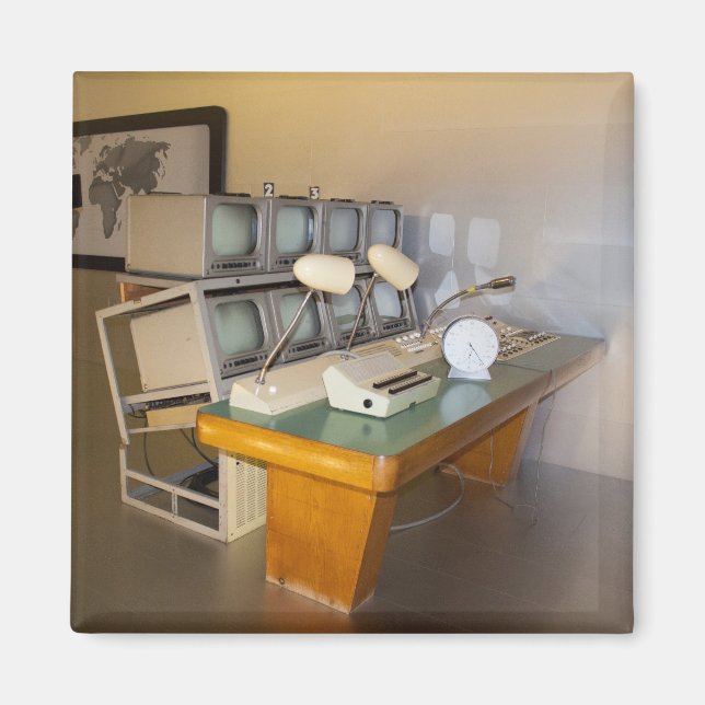 altes historisches Fernsehstudio Magnet (Vorne)