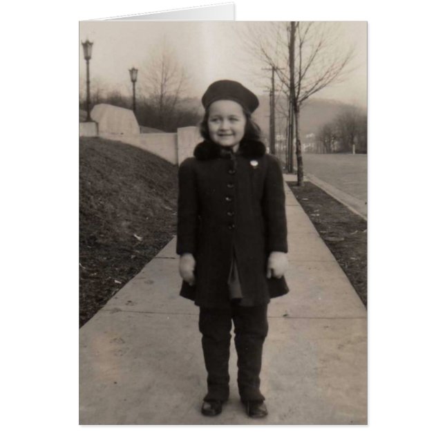 Altes Mädchen bereit für die Schule (Vorne)