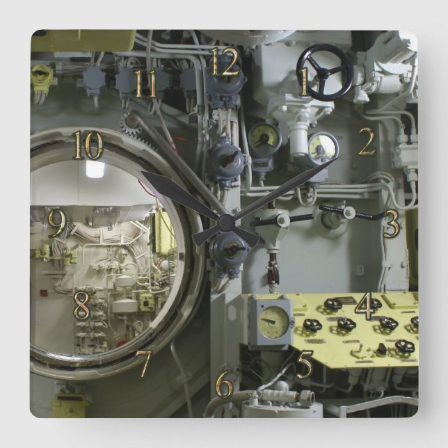 altes Retro-U-Boot Quadratische Wanduhr (Vorderseite)