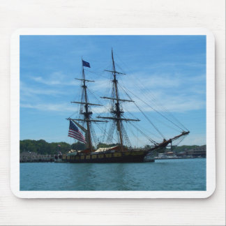 Altes Schiff des Eriesees Mousepad