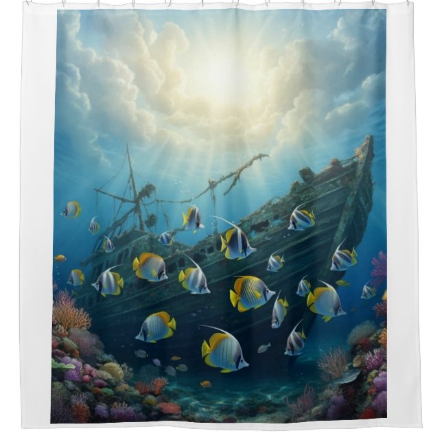 Altes Schiffswrack am Riff mit Fisch Duschvorhang (Vorderseite)