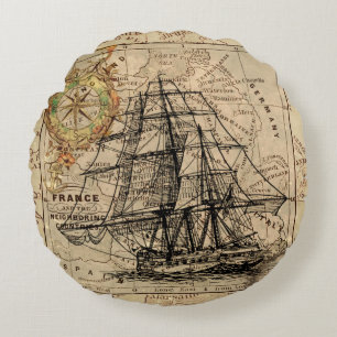Altes Segelschiff und alte europäische Karte Rundes Kissen