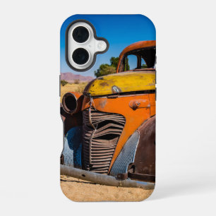 Altes und verlassenes Auto in Solitaire, Namibia iPhone 16 Hülle