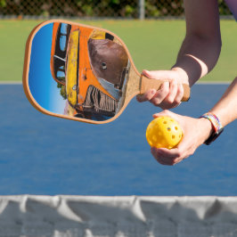 Altes und verlassenes Auto in Solitaire, Namibia Pickleball Schläger