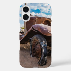 Altes und verlassenes Auto Nr. 3 in Solitaire, Nam iPhone 16 Hülle