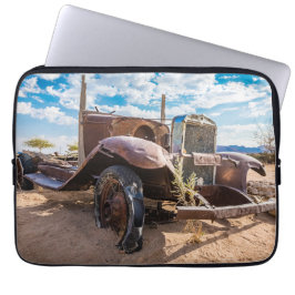 Altes und verlassenes Auto Nr. 3 in Solitaire, Nam Laptopschutzhülle