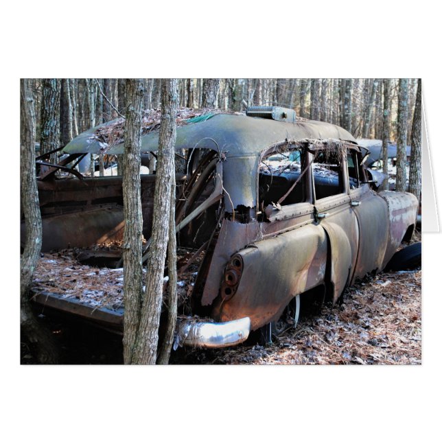 Altes Vintages ruiniertes Auto (Vorderseite (Horizontal))