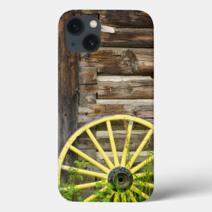 Altes Wagenrad in der historischen alten Goldstadt Case-Mate iPhone Hülle