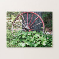 Altes Wagenrad Trillium Blumengarten