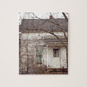 Altes weißes Abandant House Puzzle