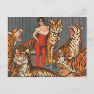 Altes Zirkusplakat einer Frau mit sechs Tigern. Postkarte