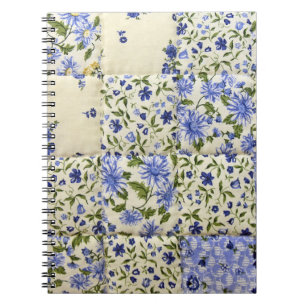 Altmodisches blaues Blumen-Quiltmuster Notizblock