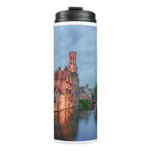 Altstadt und Belfischer Turm am Abend in Brügge Thermosbecher