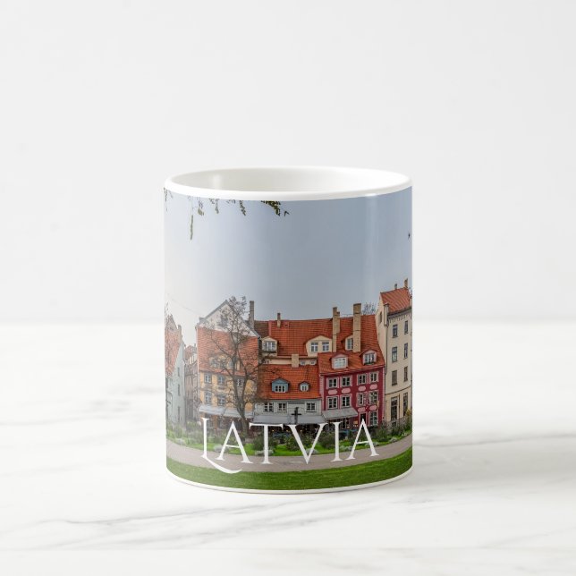 Altstadt von Riga im Herbst Kaffeetasse (Mittel)