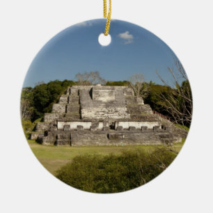 Altun Ha ist ein Maya-Standort, der auf 200 Jahre  Keramikornament