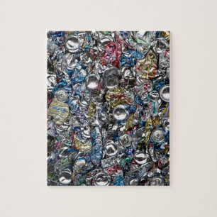 Aluminiumdosen, die gerecycelt werden puzzle