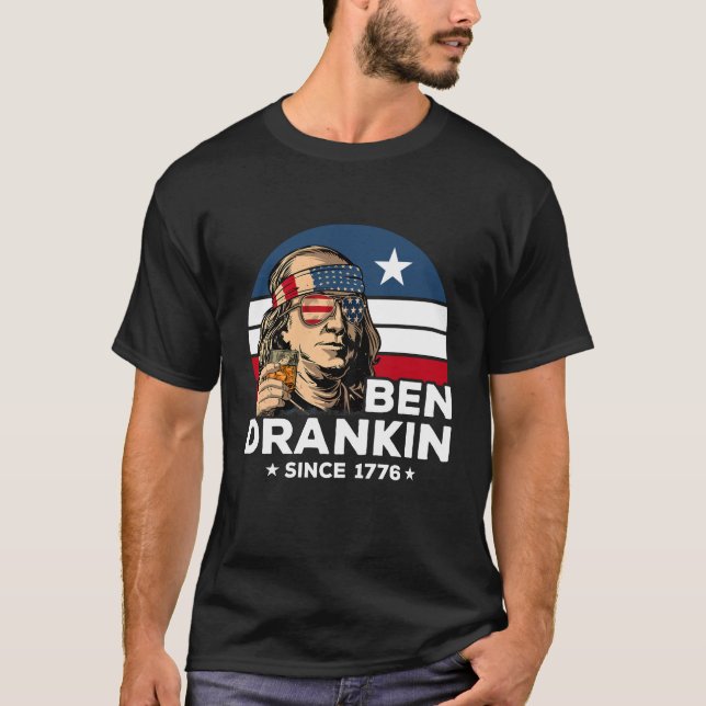 Am 4. Juli erscheint Ben Drankin Retro Flag 1776 G T-Shirt (Vorderseite)