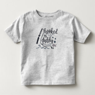 am Daddy Fishing-Kleinkind-T - Shirt hängen
