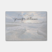 Am Sonnenuntergang in einer Pfütze