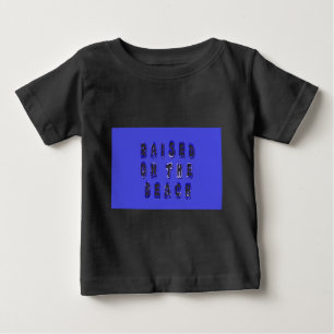 Am Strand aufgewachsen: Ein nautisches Design Baby T-shirt