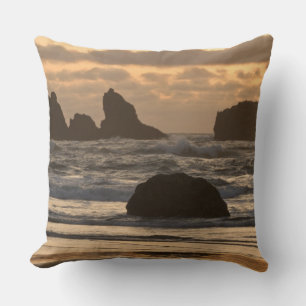 Am Strand von Bandon, Oregon Kissen