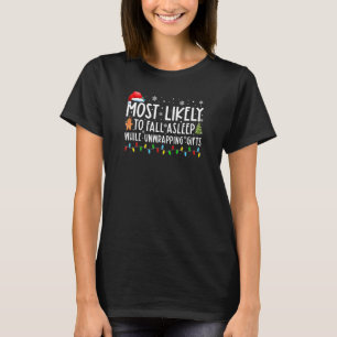 Am wahrscheinlichsten schläft er beim Entpacken vo T-Shirt