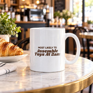 Am Weihnachtsmorgen um 2 Uhr Spielzeug zusammenbau Kaffeetasse