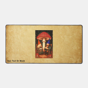 Amanita Mushroom und Gnomes Schreibtischunterlage