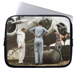 Amelia Earhart Lockheed Model 10 Electra 1937 Rest Laptopschutzhülle