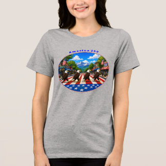 America 250 mit vier Weißkopfseeadlern auf der Str Tri-Blend Shirt
