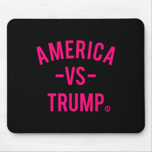 America Vs Trump - Amerika gegen Trump Mousepad