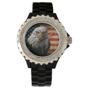 American Bald Eagle auf Grunge Flag Armbanduhr