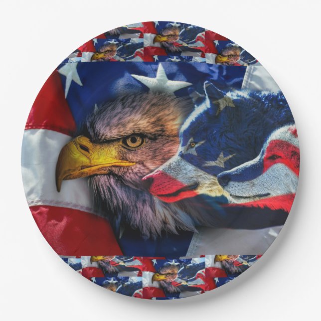 American Bald Eagle Wolf Flag Patriotic Pappteller (Vorderseite)