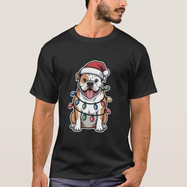 American Bulldog Wrapped in Christmas Lights  T-Shirt (Vorderseite)