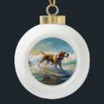 American English Foxhound Beach Surfing Painting Keramik Kugel-Ornament<br><div class="desc">Tauchen Sie ein in die spielerische Welt des Kaninchen-Abenteuers mit diesem faszinierenden Bild. Ein gepflegter Hund geht zu den Wellen und reitet geschickt auf einem sonnengeküssten Strand. Das lebendige Kunstwerk vereint wunderbar das Wesentliche der Erregung am Strand, während der Hund furchtlos auf den Wellen reitet und den Geist von Spaß...</div>