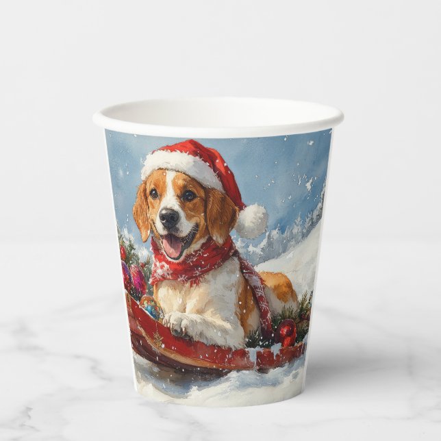 American English Foxhound in Sledge Christmas Pappbecher (Vorderseite)