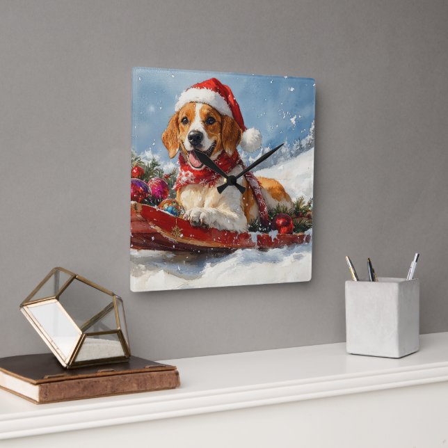 American English Foxhound in Sledge Christmas Quadratische Wanduhr (Büro)