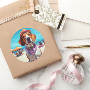 American English Foxhound on Beach, Sommergeschenk Runder Aufkleber