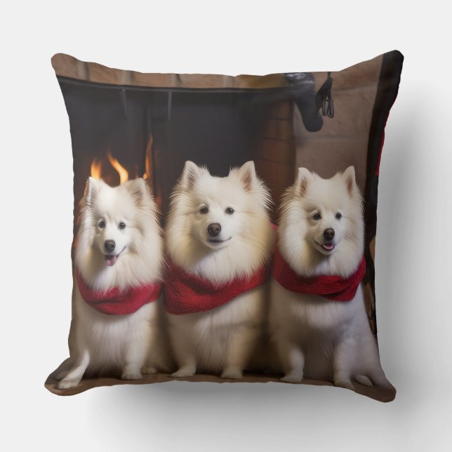 American Eskimo am Feuerplatz Weihnachten Kissen (Vorderseite)
