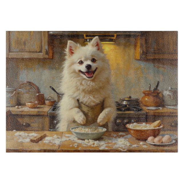 American Eskimo Dog Cooking in Kitchen Schneidebrett (Vorderseite)