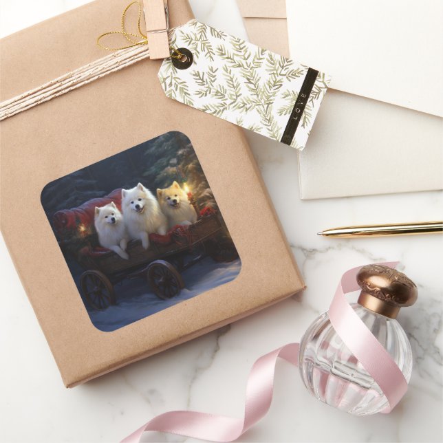 American Eskimo Snowy Sleigh Weihnachtsdekor Quadratischer Aufkleber (Schenken)