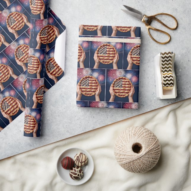 American Flag Crust on a Cherry Pie Geschenkpapier (Kunsthandwerk)